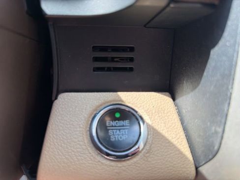 Used 2020 Ford F150 Lariat AWD/4WD image 13
