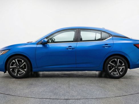 Used 2025 Nissan Sentra SV image 5