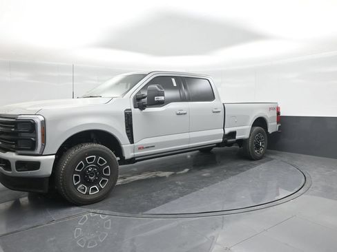 New 2026 Ford F350 Platinum w/ FX4 Off-Road Package AWD/4WD image 33