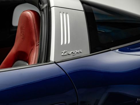 Used 2024 Porsche 911 Targa 4S image 38