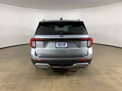 Used 2025 Ford Explorer Platinum w/ LUX Leather Package image 10