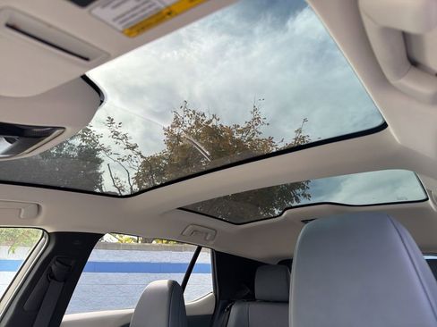 Used 2023 Lexus RZ 450e Premium image 10