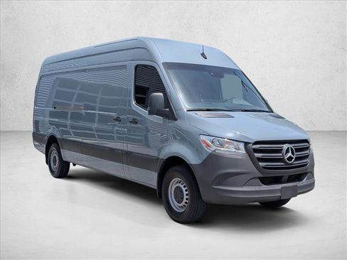Used 2023 Mercedes-Benz Sprinter 2500 w/ Acoustic Package image 3