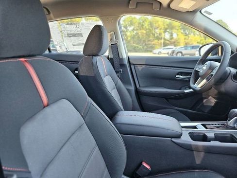 New 2025 Nissan Sentra SR w/ Trunk Package image 11