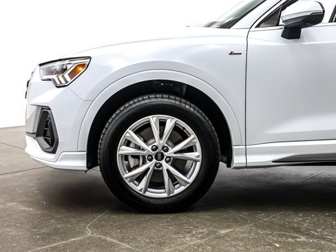 Used 2025 Audi Q3 2.0T Premium Plus w/ Premium Plus Package image 11