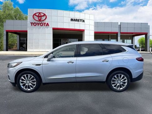 Used 2020 Buick Enclave Premium w/ Sun and Sites Package image 3