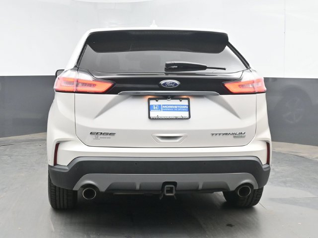 Used 2019 Ford Edge Titanium w/ Equipment Group 301A AWD/4WD image 9