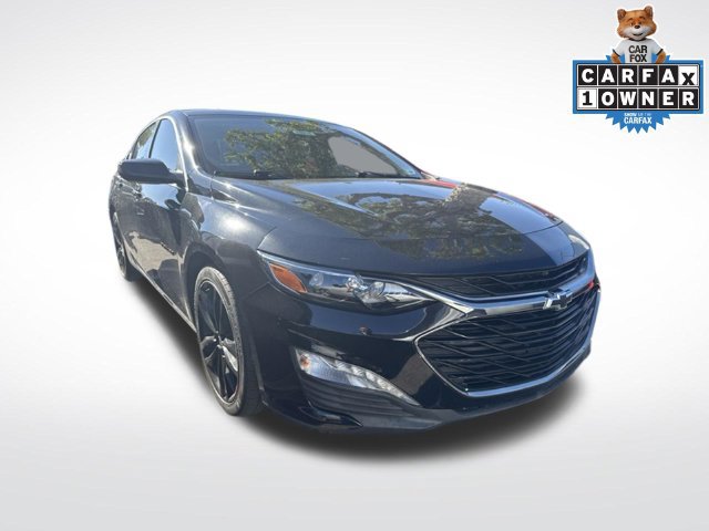 Used 2020 Chevrolet Malibu LT w/ Redline Edition FWD image 2