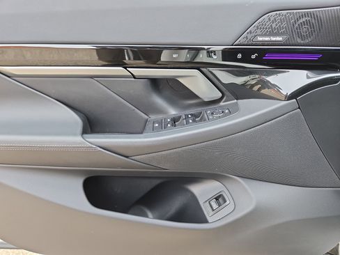 Certified 2025 BMW 530i xDrive 530i xDrive image 15