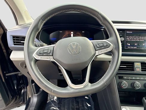 Used 2022 Volkswagen Taos SE FWD image 38