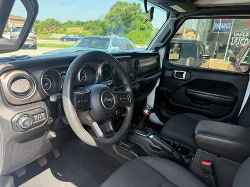 Used 2021 Jeep Wrangler Unlimited Sport AWD/4WD image 12