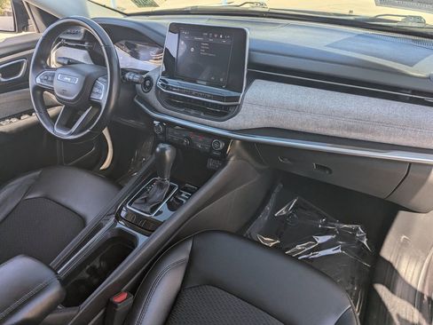 Used 2022 Jeep Compass Latitude w/ Convenience Group FWD image 10
