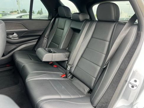 Used 2022 Mercedes-Benz GLE 350 4MATIC w/ Premium Package image 16
