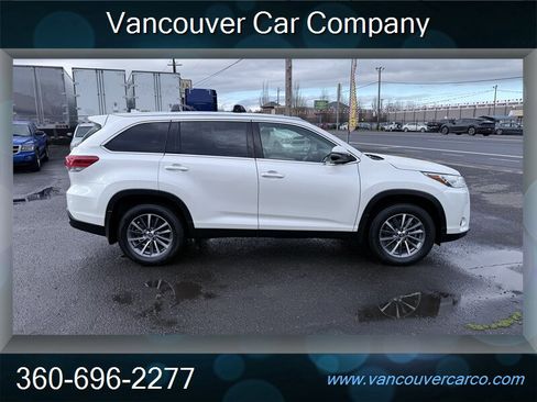 Used 2019 Toyota Highlander XLE image 8