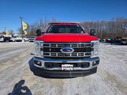 New 2025 Ford F350 XL w/ XL Chrome Package