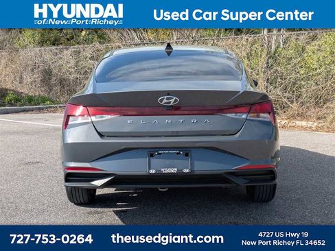 Used 2023 Hyundai Elantra SEL image 4