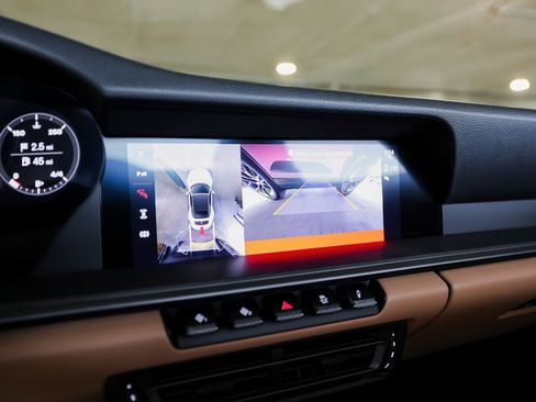 Certified 2022 Porsche 911 Carrera image 19