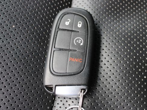 Used 2022 Jeep Cherokee Latitude Lux AWD/4WD image 53