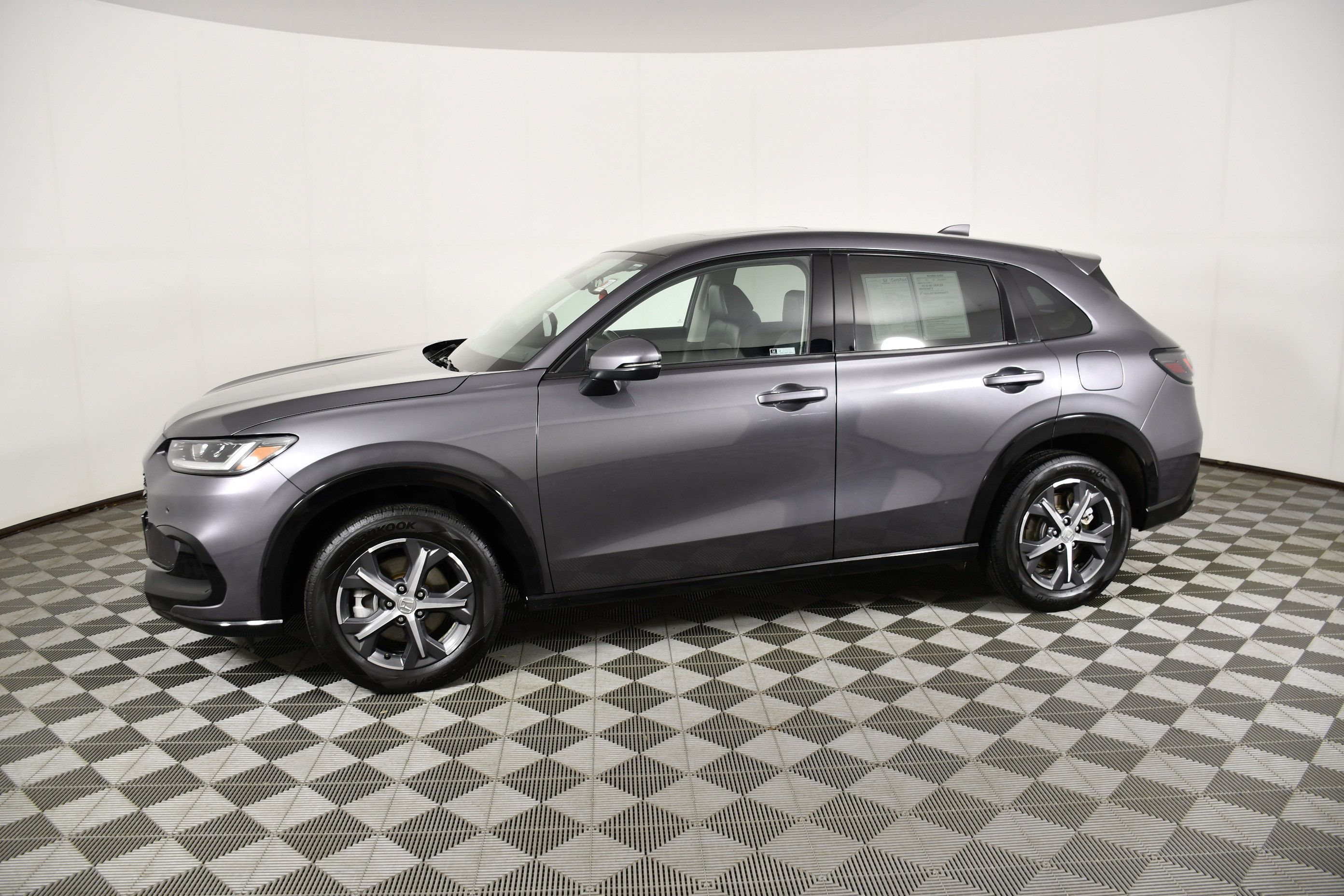 Certified 2023 Honda HR-V EX-L image 9
