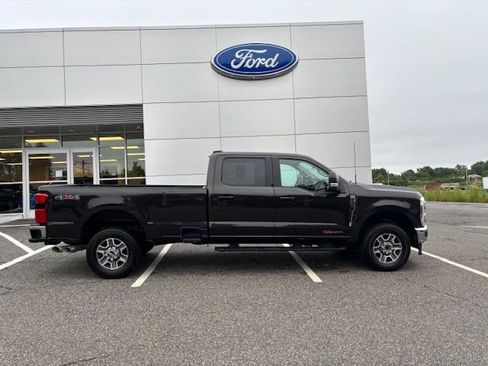 Used 2024 Ford F350 Lariat w/ Camper Package image 9