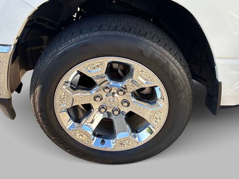 Used 2022 RAM 1500 Big Horn AWD/4WD image 14