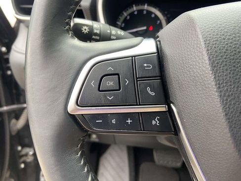 Used 2021 Toyota Highlander XSE image 33