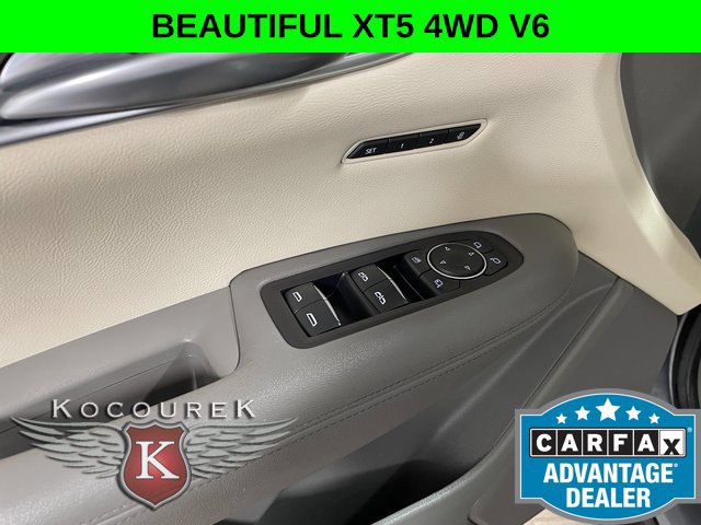 Used 2021 Cadillac XT5 Premium Luxury AWD/4WD image 20