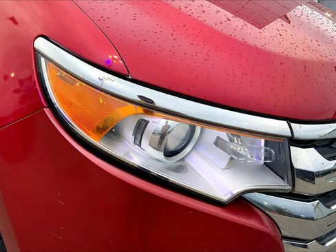 Used 2011 Ford Edge SEL w/ 202A Rapid Spec Order Code image 25