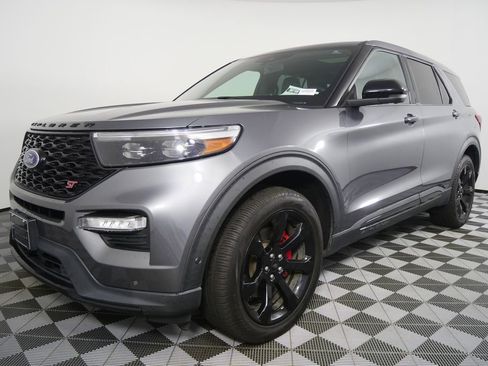 Used 2021 Ford Explorer ST w/ Equipment Group 401A image 7