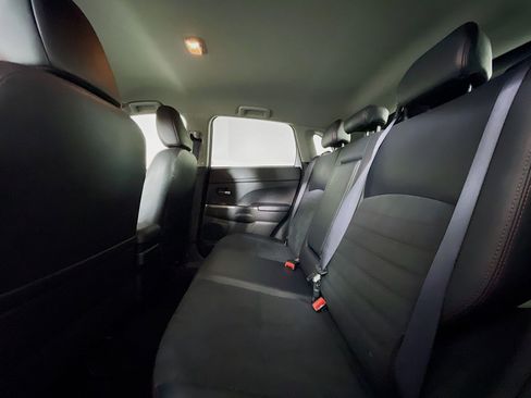 Used 2024 Mitsubishi Outlander Sport SE image 26