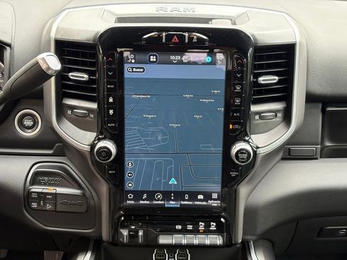 Used 2022 RAM 2500 Big Horn w/ Level C Equiment Group image 16