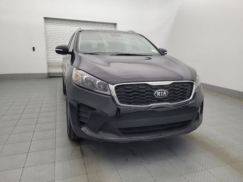 Used 2019 Kia Sorento LX w/ LX Convenience Package image 14