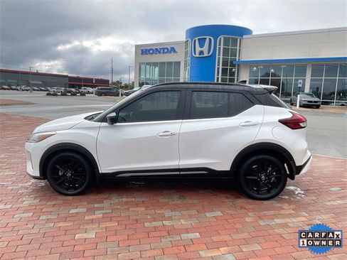 Used 2024 Nissan Kicks SR image 33