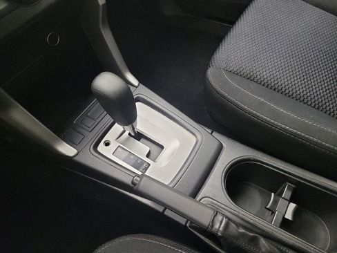 Used 2014 Subaru Forester 2.5i AWD/4WD image 26