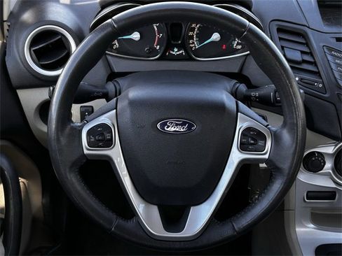 Used 2016 Ford Fiesta SE image 14