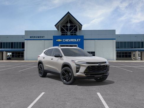 New 2026 Chevrolet Trax ACTIV w/ Sunroof Package FWD image 1