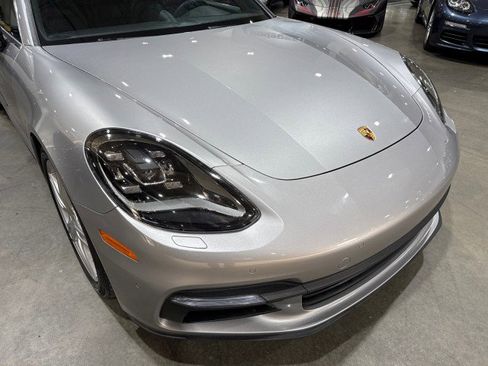 Used 2018 Porsche Panamera 4S image 29
