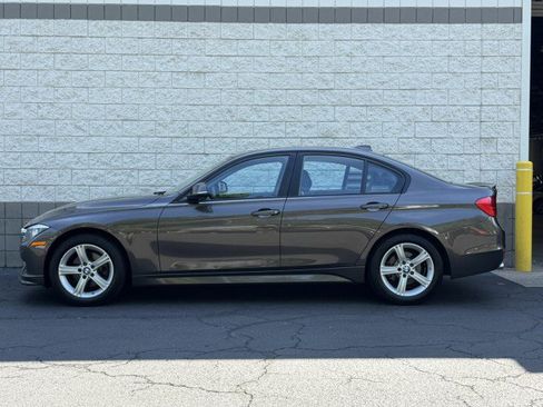Used 2013 BMW 328i xDrive Sedan AWD/4WD image 13