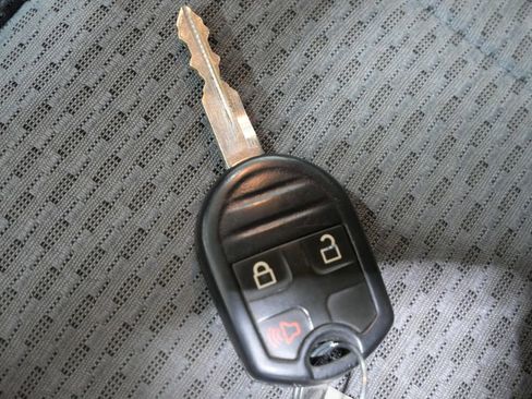 Used 2013 Ford F150 XLT image 22