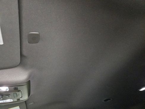 Used 2023 Chevrolet Tahoe Z71 image 27