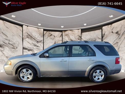 Used 2006 Ford Freestyle SEL image 2