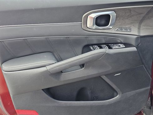 Used 2025 Kia Sorento SX Prestige image 15