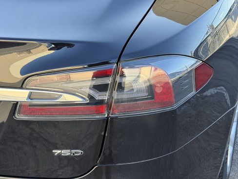 Used 2018 Tesla Model S 75D image 37
