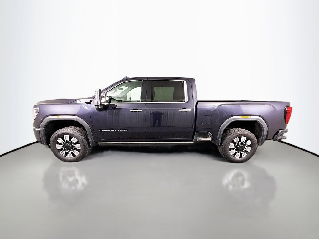 Used 2024 GMC Sierra 2500 Denali w/ Denali Reserve Package AWD/4WD image 5