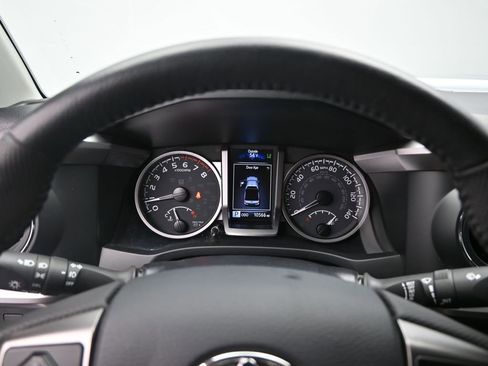 Used 2023 Toyota Tacoma SR5 image 11