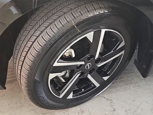 New 2025 Nissan Sentra SV w/ All-Weather Package image 31