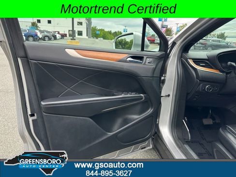 Used 2017 Lincoln MKC Reserve AWD/4WD image 16