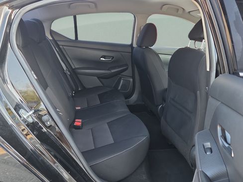 Used 2022 Nissan Sentra SV FWD image 14