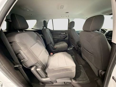 Certified 2018 Chevrolet Traverse LT image 24