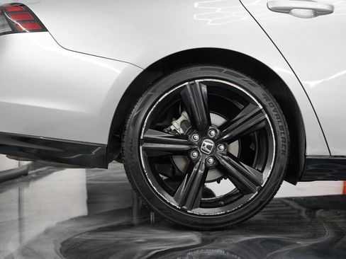 Used 2024 Honda Accord Sport image 7